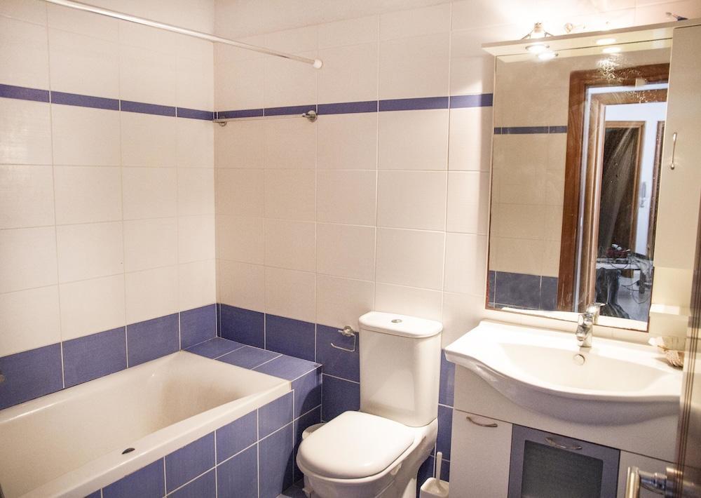Iridanos Apartments Скиатос Экстерьер фото