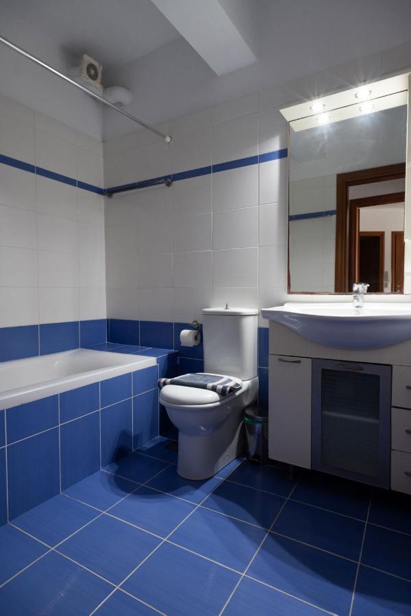 Iridanos Apartments Скиатос Экстерьер фото