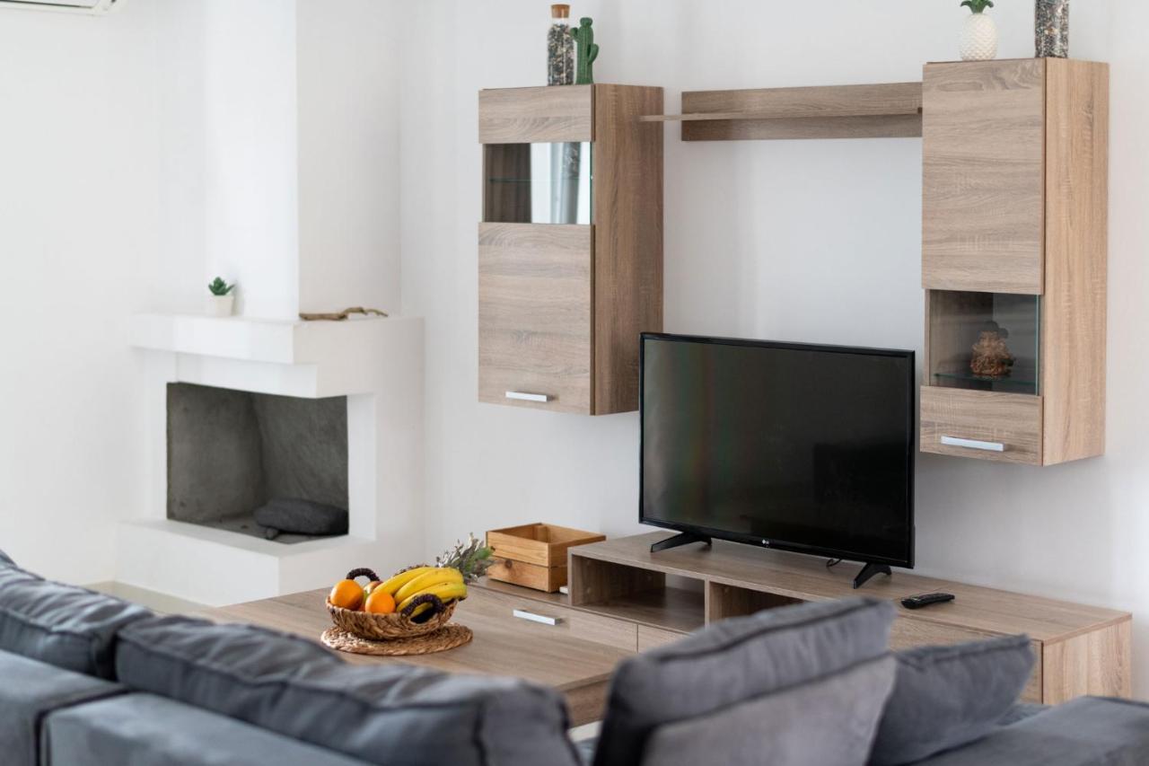 Iridanos Apartments Скиатос Экстерьер фото