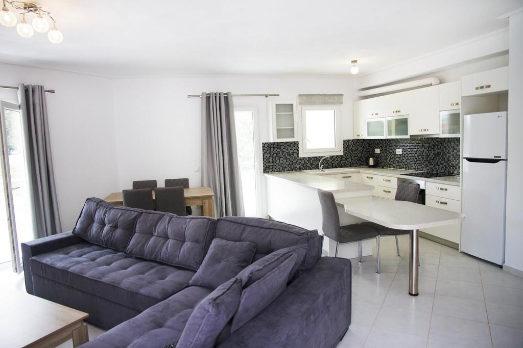 Iridanos Apartments Скиатос Экстерьер фото